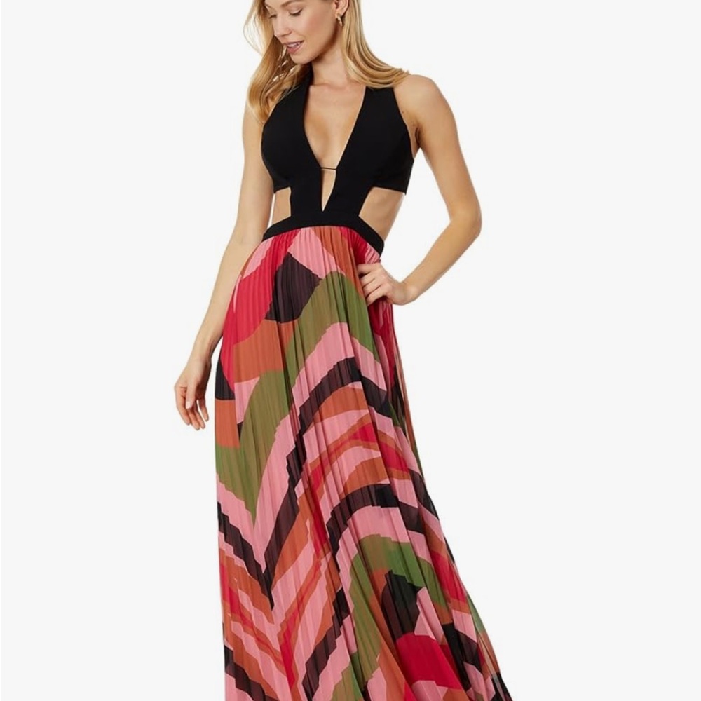 Gorgeous BCBG Pleated Halter Gown - deep v neck. Open back. Zip up skirt -size 2
